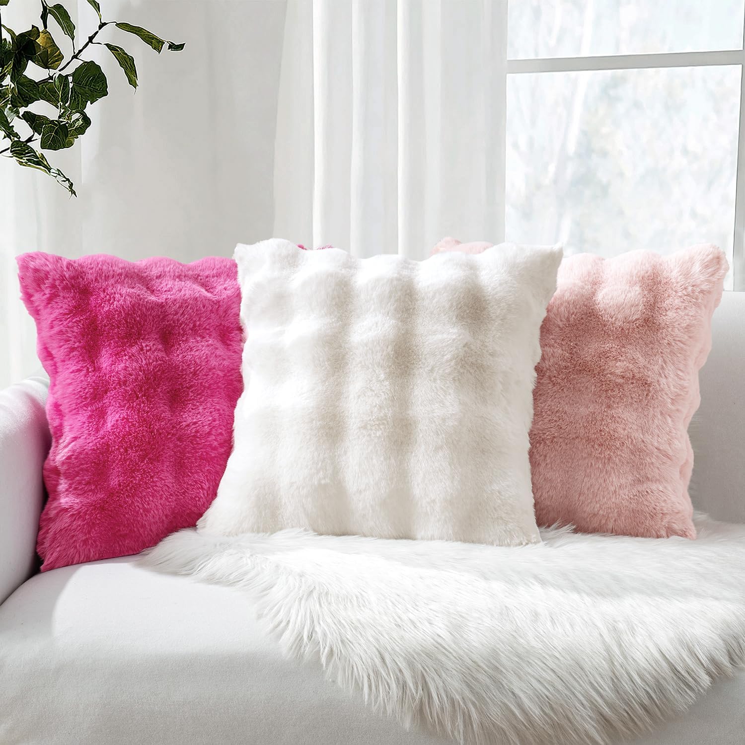 MIULEE Faux Fur Pillow Covers Thick Soft Plush Throw Pillows Luxury Spring Home Decor for Holiday Couch Bedroom Living Room Sofa,18x18 Inch Pack of 2 White