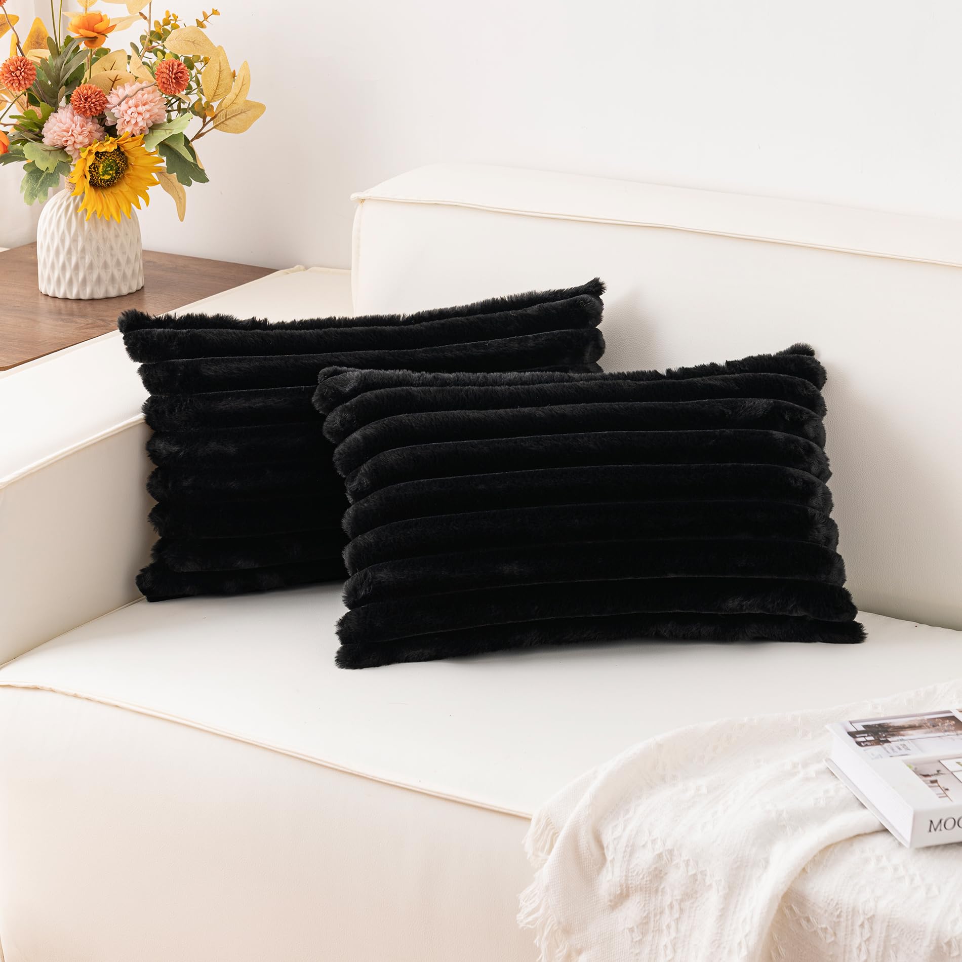 Aegero Pack of 2 Faux Fur Christmas Throw Pillow Covers 18x18 Inch, Soft Plush Striped Neutral Couch Pillow Cover, with Velvet Back Modern Home Decor for Sofa Living Room Couch Bed Cream White