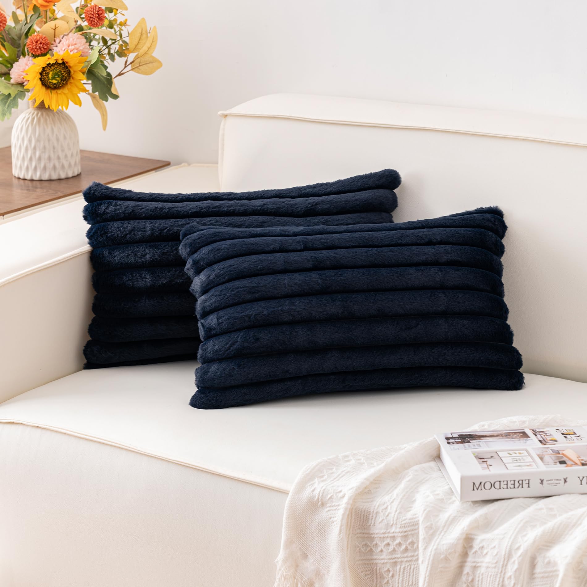 Aegero Pack of 2 Faux Fur Christmas Throw Pillow Covers 18x18 Inch, Soft Plush Striped Neutral Couch Pillow Cover, with Velvet Back Modern Home Decor for Sofa Living Room Couch Bed Cream White