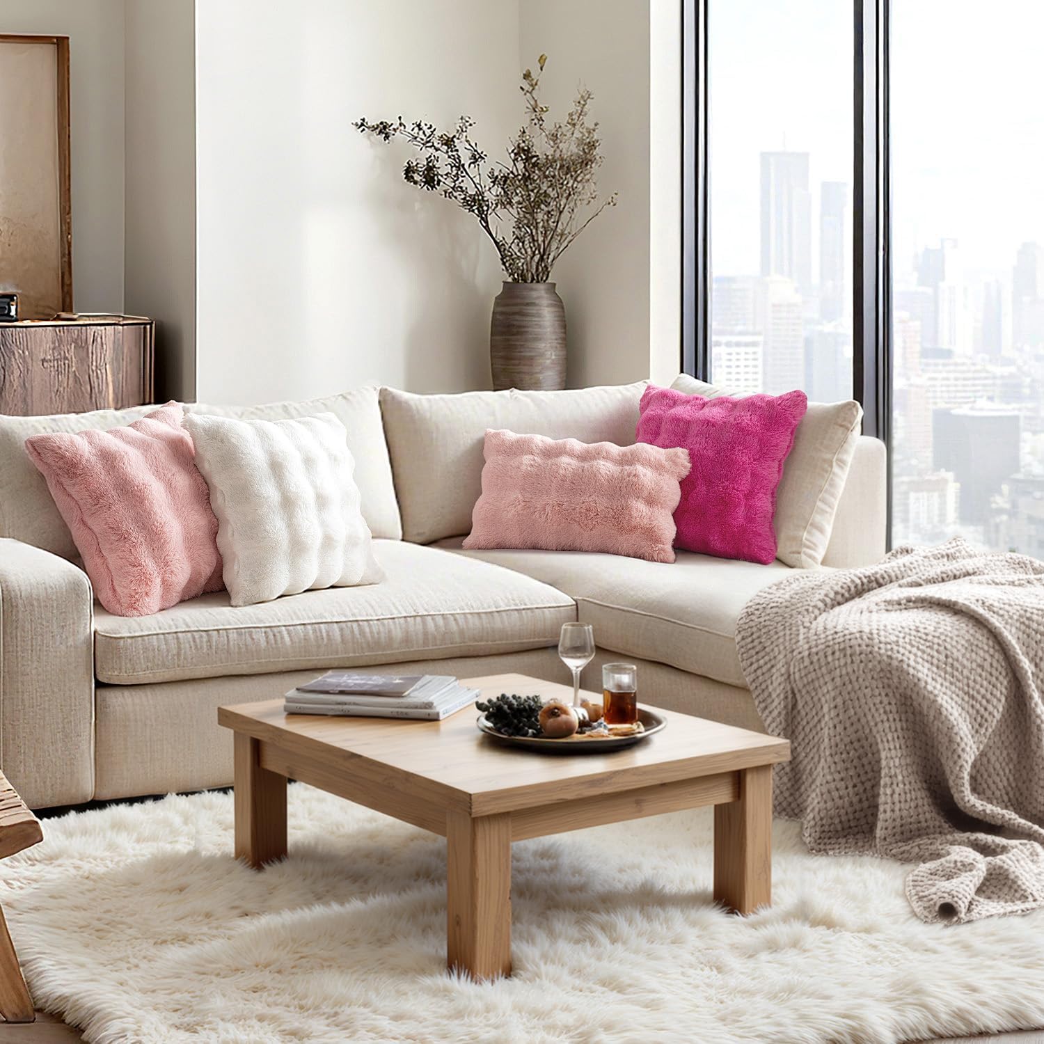 MIULEE Faux Fur Pillow Covers Thick Soft Plush Throw Pillows Luxury Spring Home Decor for Holiday Couch Bedroom Living Room Sofa,18x18 Inch Pack of 2 White