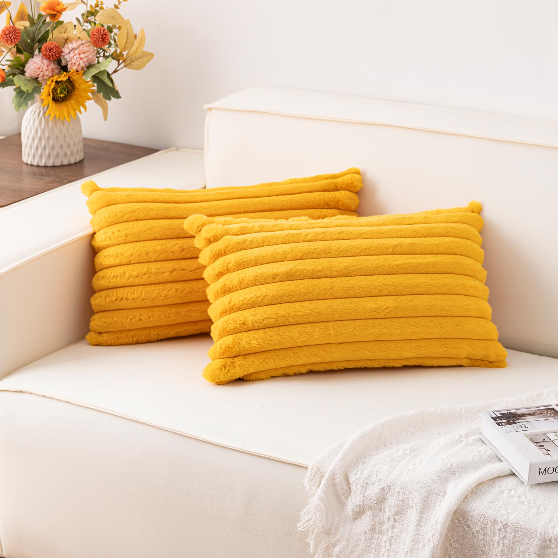 Aegero Pack of 2 Faux Fur Christmas Throw Pillow Covers 18x18 Inch, Soft Plush Striped Neutral Couch Pillow Cover, with Velvet Back Modern Home Decor for Sofa Living Room Couch Bed Cream White