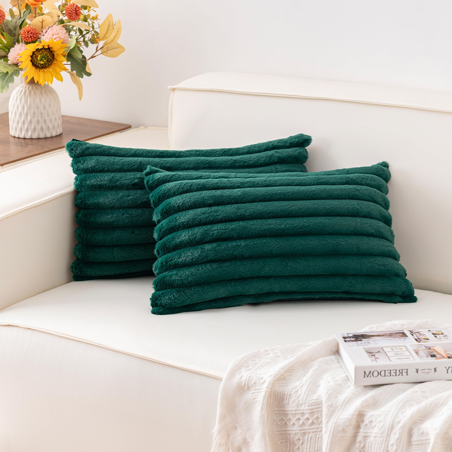 Aegero Pack of 2 Faux Fur Christmas Throw Pillow Covers 18x18 Inch, Soft Plush Striped Neutral Couch Pillow Cover, with Velvet Back Modern Home Decor for Sofa Living Room Couch Bed Cream White