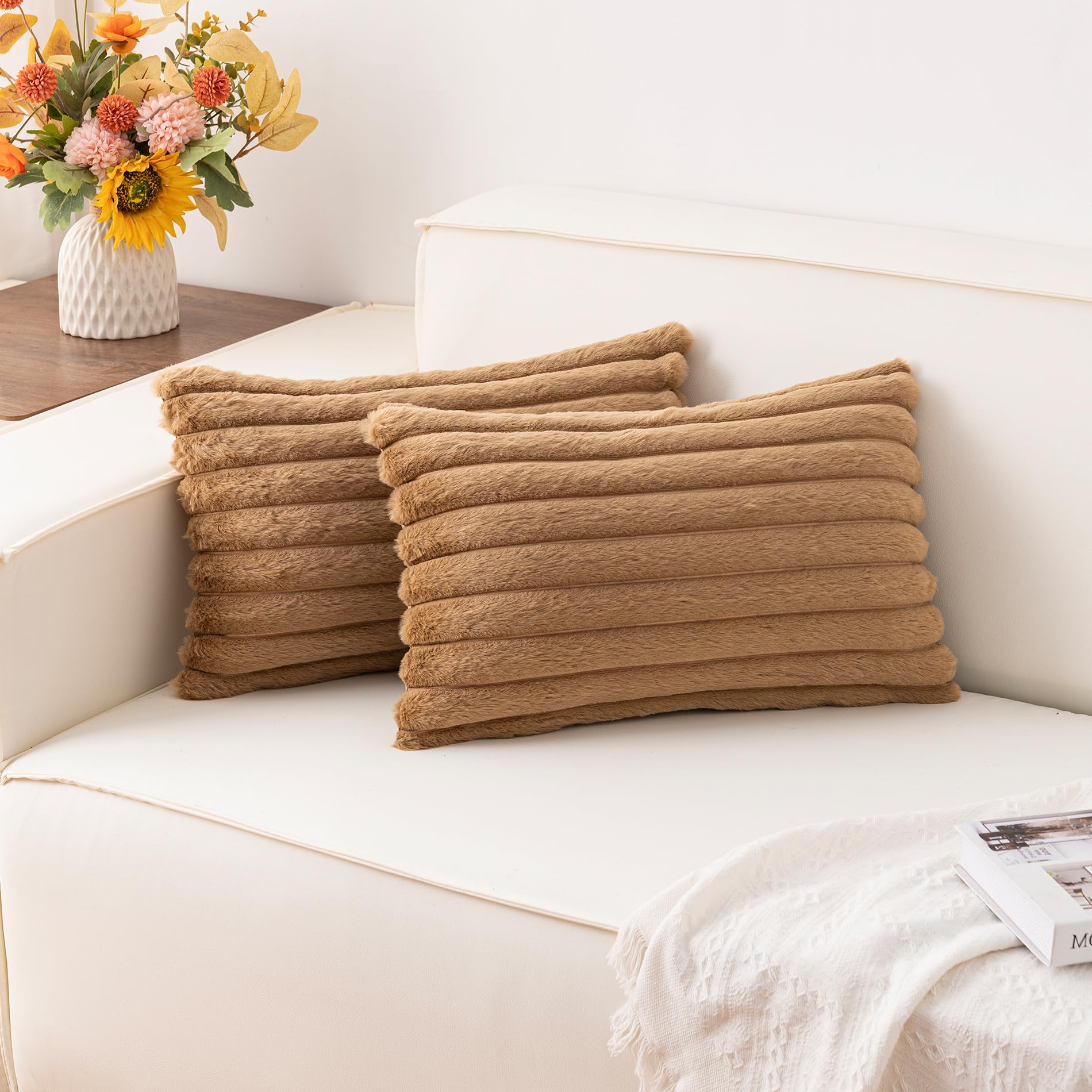 Aegero Pack of 2 Faux Fur Christmas Throw Pillow Covers 18x18 Inch, Soft Plush Striped Neutral Couch Pillow Cover, with Velvet Back Modern Home Decor for Sofa Living Room Couch Bed Cream White