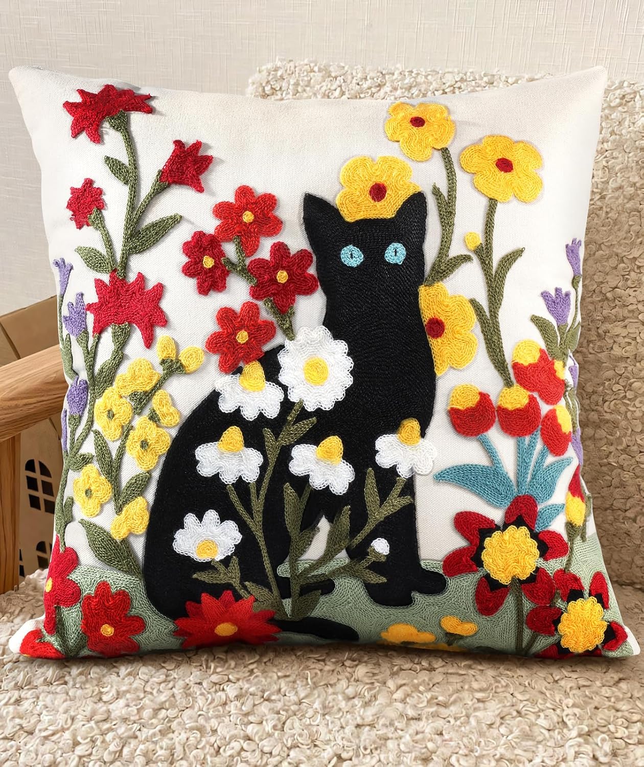 Embroidered Throw Pillow Cover - 18x18 Decorative Pillow Cover with Zipper Aesthetic Cute Design Boho Spring Summer Throw Pillowcase for Living Room Couch Sofa Bed, Flower Cats