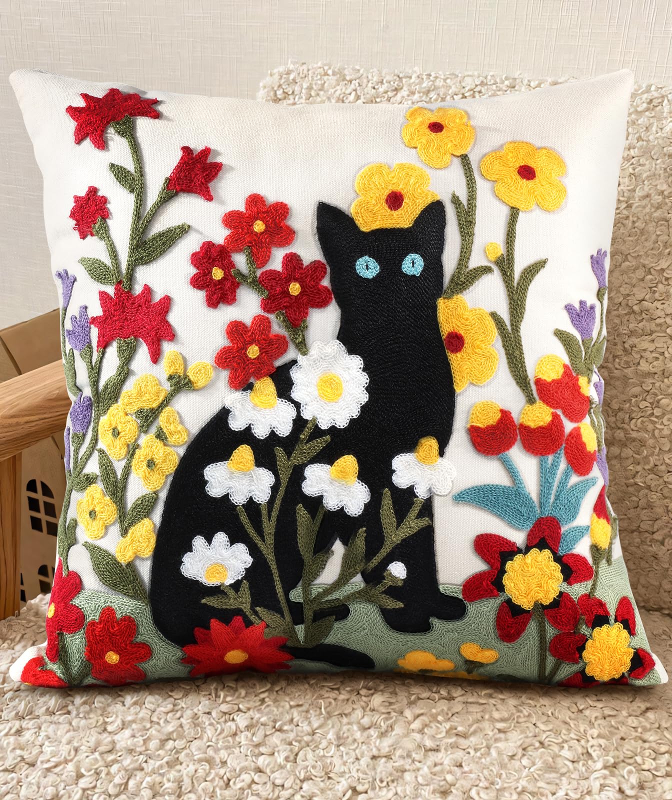 Embroidered Throw Pillow Cover - 18x18 Decorative Pillow Cover with Zipper Aesthetic Cute Design Boho Spring Summer Throw Pillowcase for Living Room Couch Sofa Bed, Flower Cats