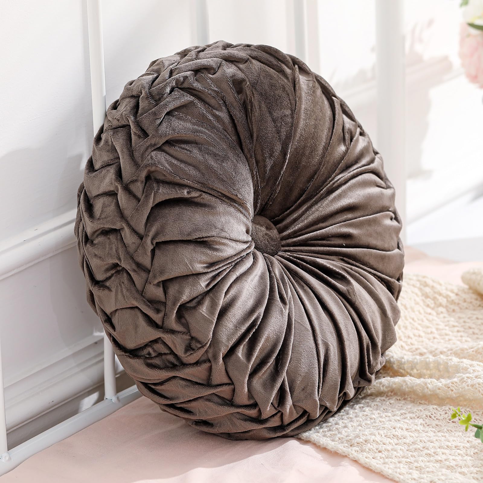 Drydiet 1 Pcs Round Throw Velvet Pillows Decorative Pleated Throw Pillows 15'' Diameter Accent Pumpkin Boho Chair Cushion for Couch Sofa Home Decoration (Olive Green)