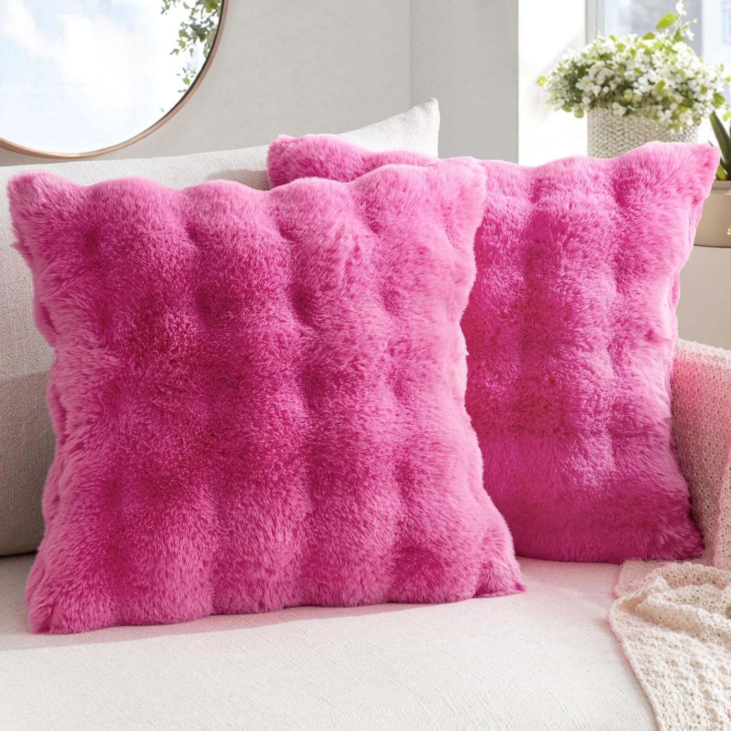 MIULEE Faux Fur Pillow Covers Thick Soft Plush Throw Pillows Luxury Spring Home Decor for Holiday Couch Bedroom Living Room Sofa,18x18 Inch Pack of 2 White