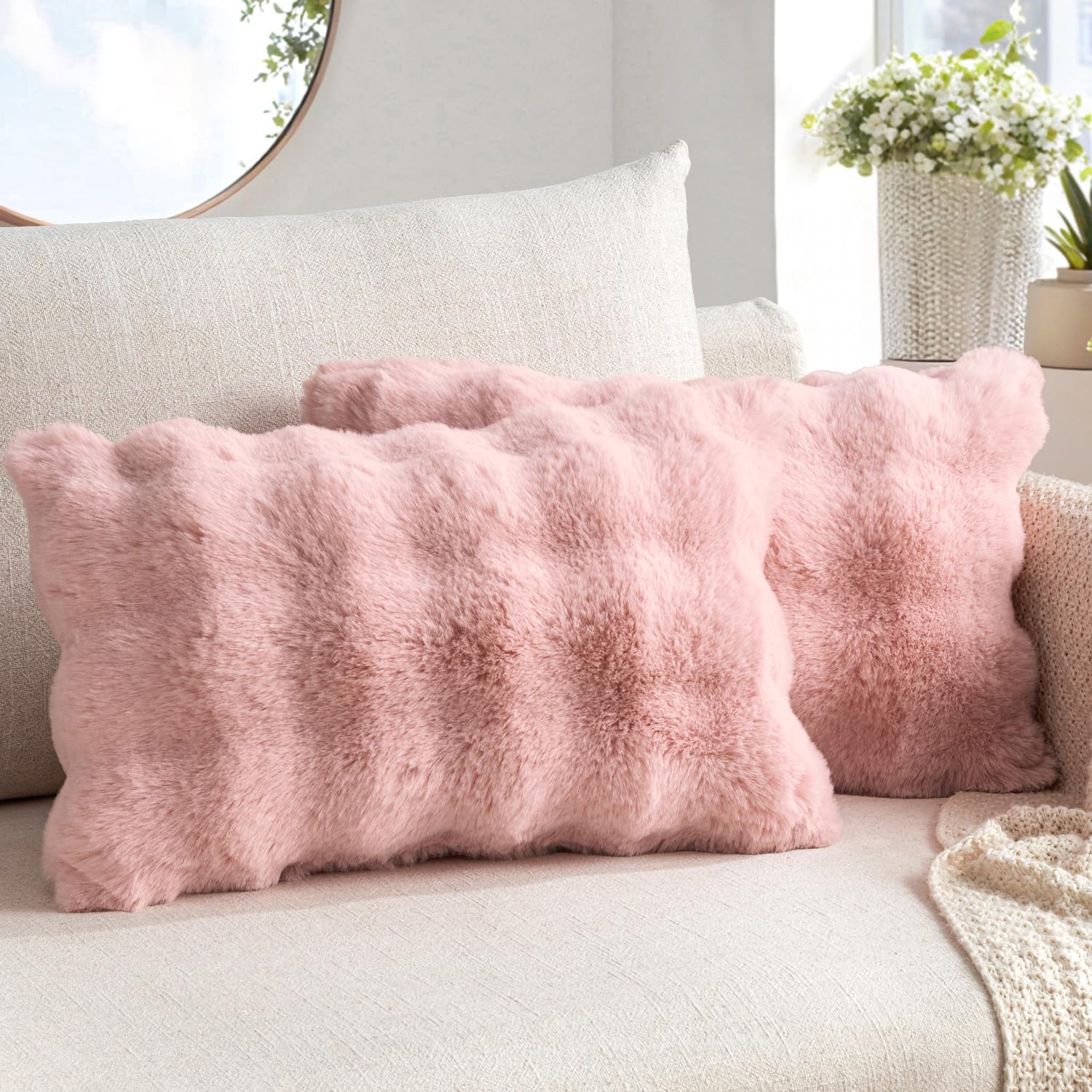 MIULEE Faux Fur Pillow Covers Thick Soft Plush Throw Pillows Luxury Spring Home Decor for Holiday Couch Bedroom Living Room Sofa,18x18 Inch Pack of 2 White