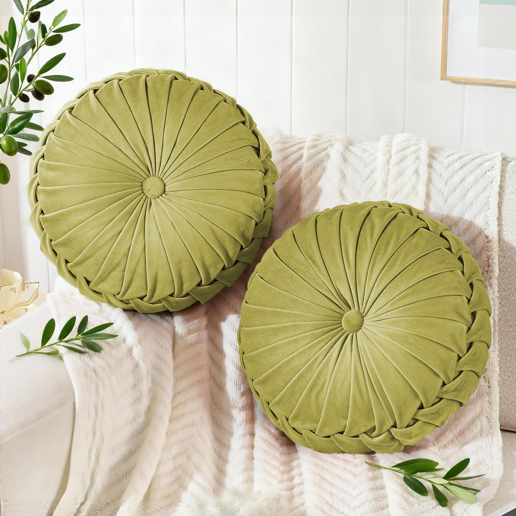 ROSE&RISY Round Pleated Velvet Throw Pillow, 1 Pack Decorative Accent Pumpkin Pillow Cushion for Couch Sofa Chair Bed Car Home Decor (14.5 Inch, Cream)