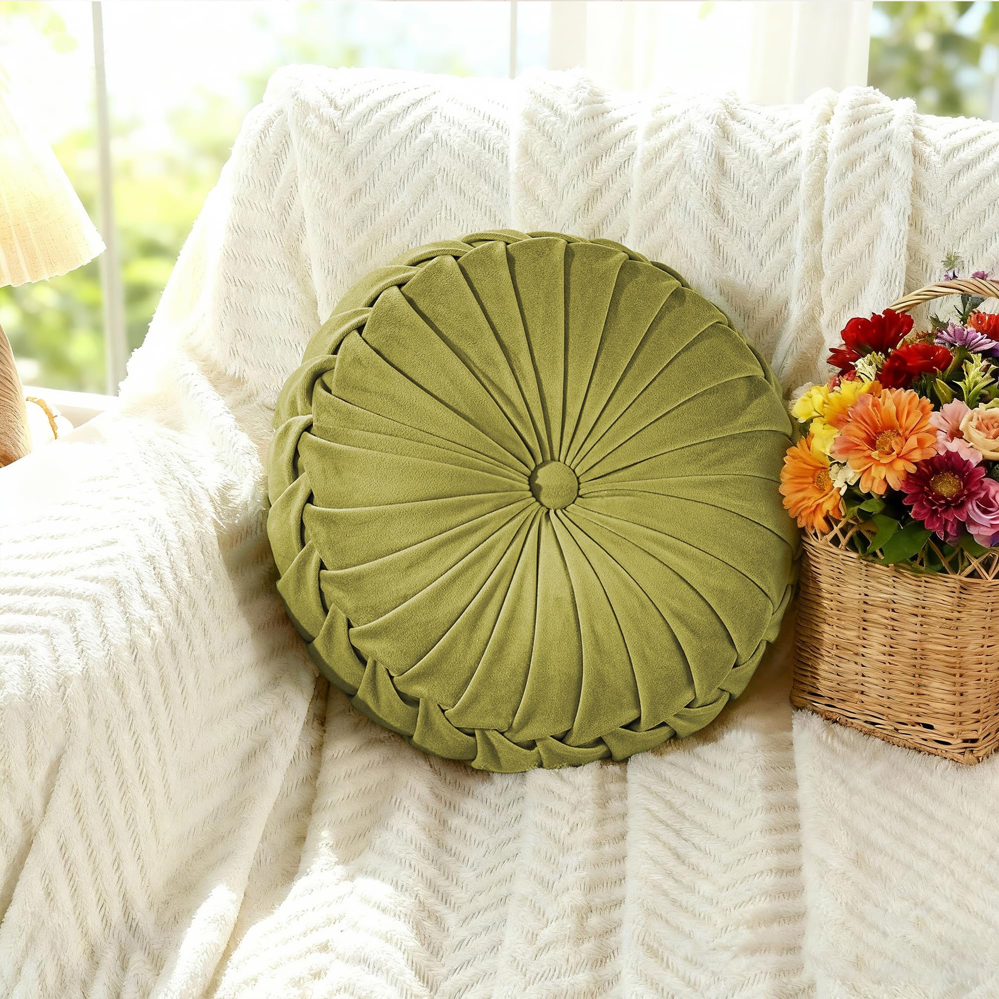 ROSE&RISY Round Pleated Velvet Throw Pillow, 1 Pack Decorative Accent Pumpkin Pillow Cushion for Couch Sofa Chair Bed Car Home Decor (14.5 Inch, Cream)